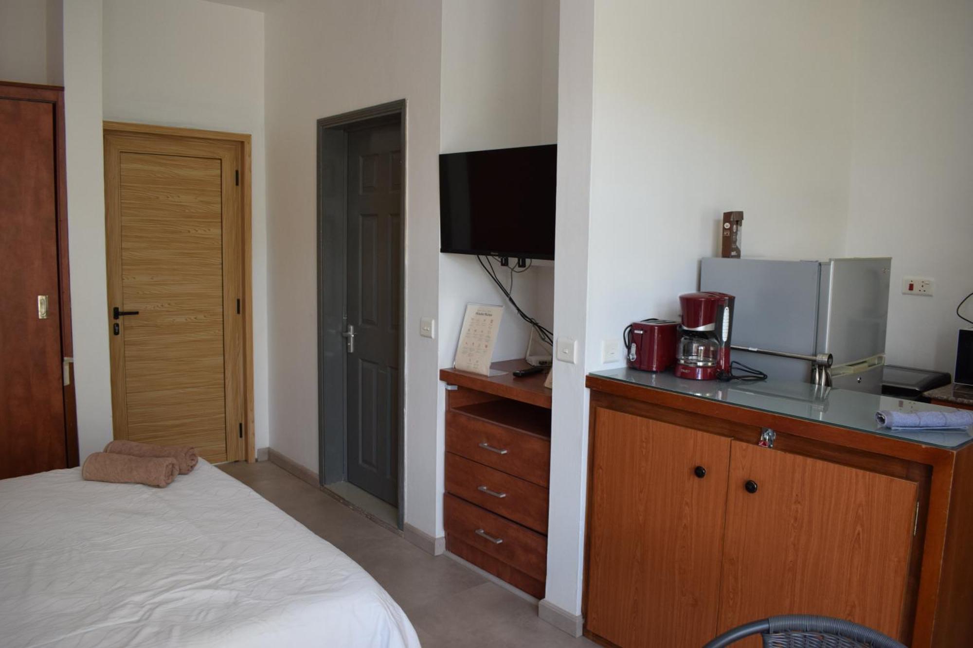 Ocean Drive Studio - Opposite The Beach กรองด์เบย์ ภายนอก รูปภาพ